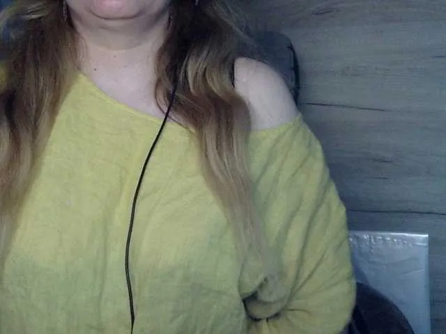 Live sex webcam photo for YourDesire36 #274016759