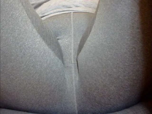 Live sex webcam photo for YourDesire36 #275439403
