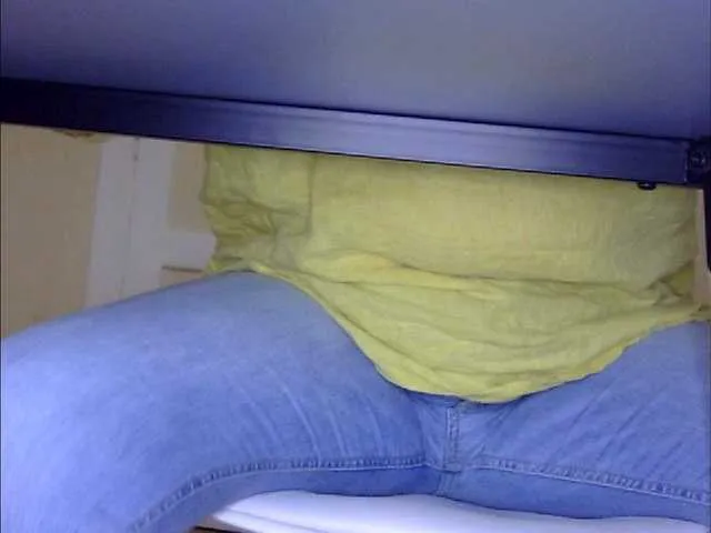 Live sex webcam photo for YourDesire36 #275482946