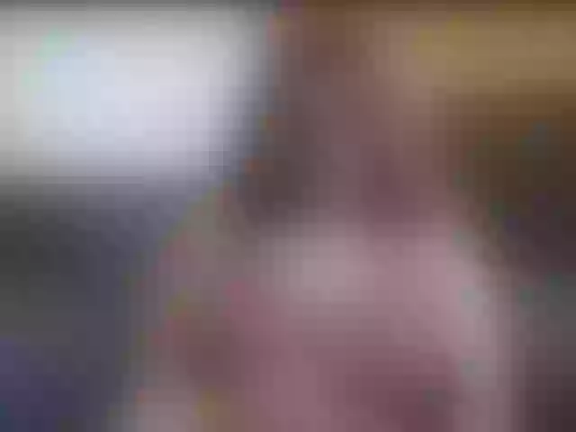 Live sex webcam photo for YourDesire36 #275654770
