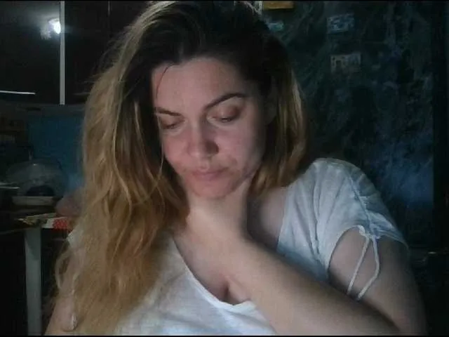 Live sex webcam photo for YourDesire36 #276016182