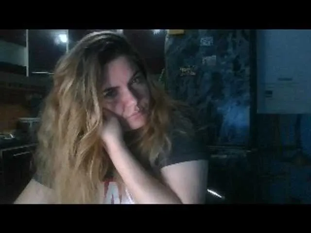 Live sex webcam photo for YourDesire36 #276031879