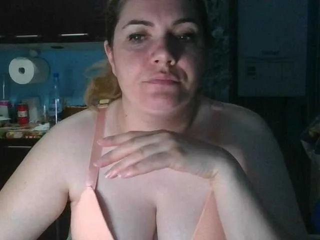 Live sex webcam photo for YourDesire36 #276084032