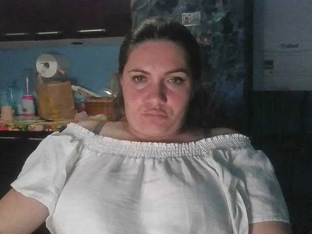 Live sex webcam photo for YourDesire36 #276165468