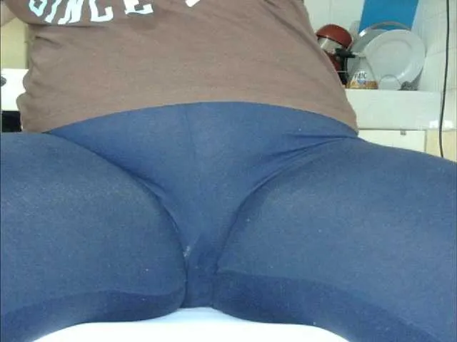 Live sex webcam photo for YourDesire36 #276295608