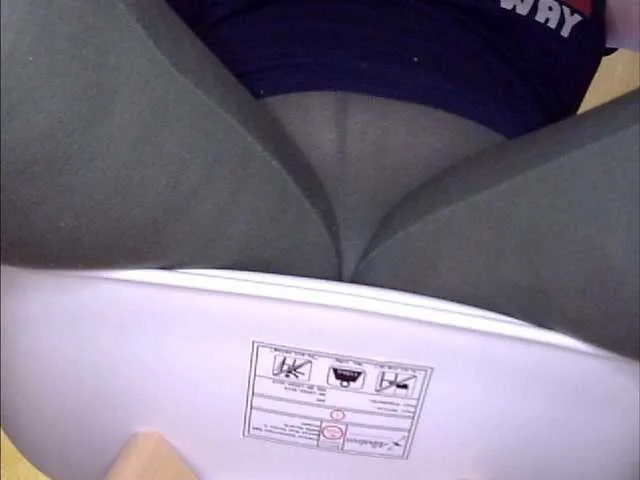 Live sex webcam photo for YourDesire36 #276303951