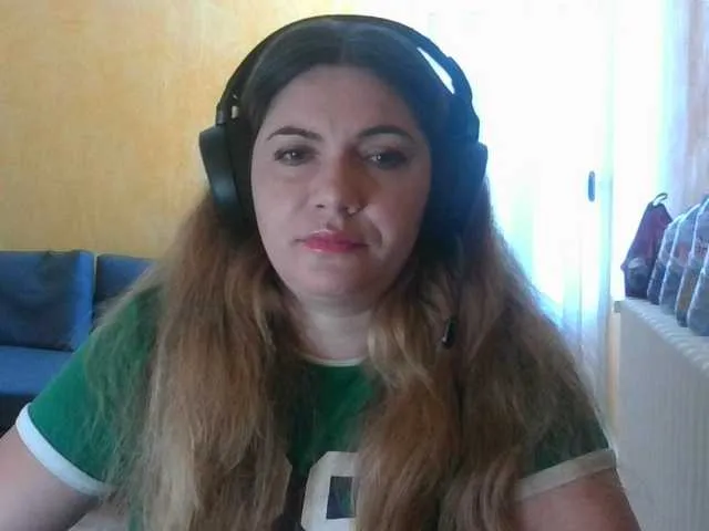 Live sex webcam photo for YourDesire36 #276368338