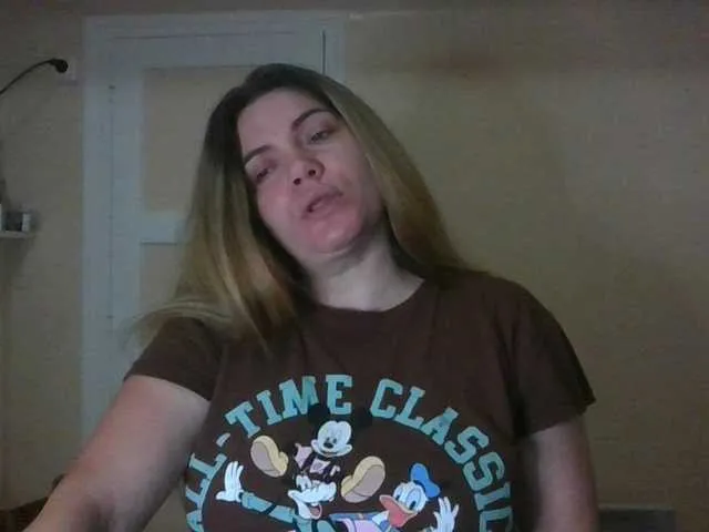 Live sex webcam photo for YourDesire36 #276449327
