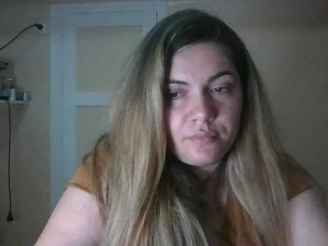 Live sex webcam photo for YourDesire36 #276455485