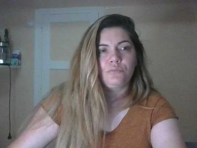 Live sex webcam photo for YourDesire36 #276518218