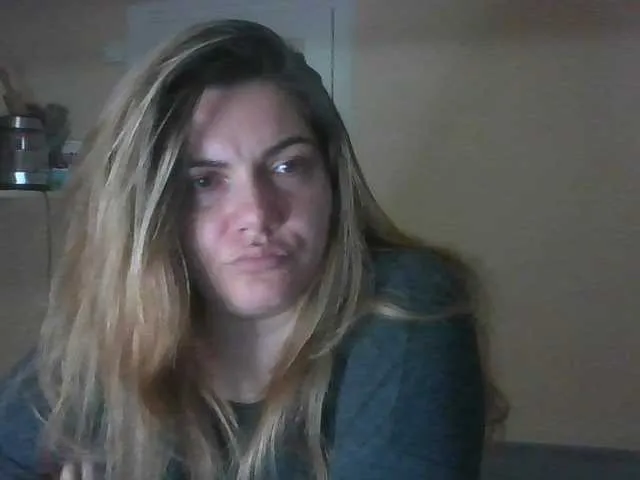 Live sex webcam photo for YourDesire36 #276526208