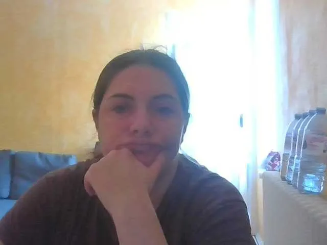 Live sex webcam photo for YourDesire36 #276549194