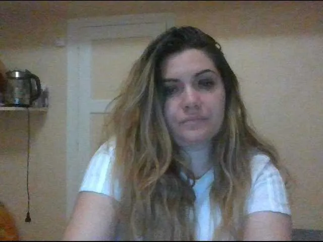 Live sex webcam photo for YourDesire36 #276705957