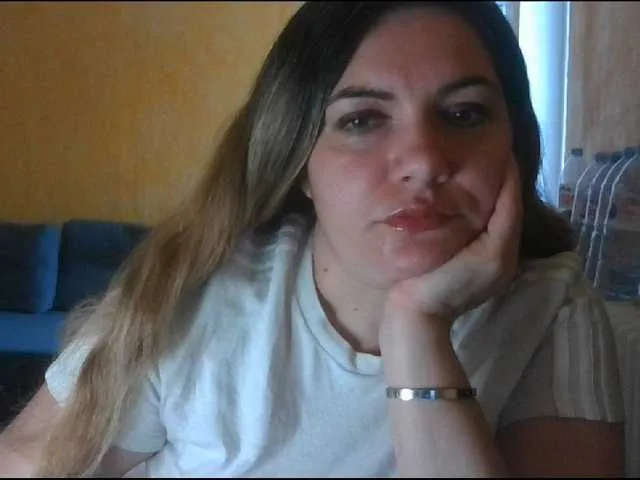 Live sex webcam photo for YourDesire36 #276751645