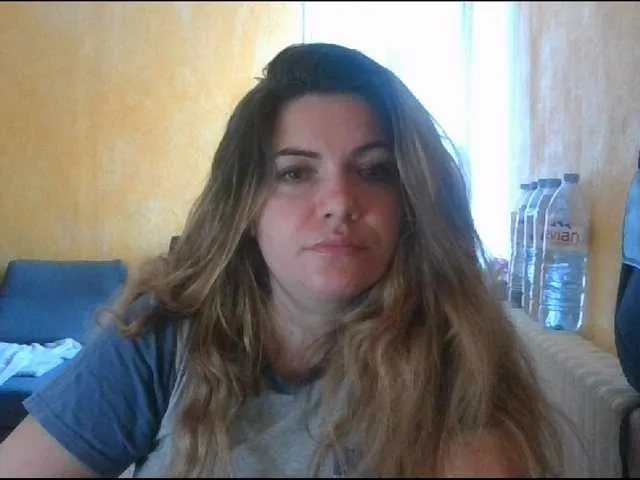 Live sex webcam photo for YourDesire36 #276774214