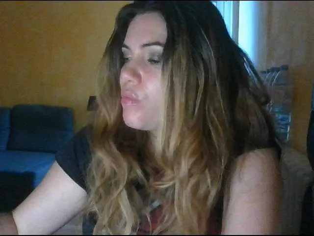 Live sex webcam photo for YourDesire36 #276816630