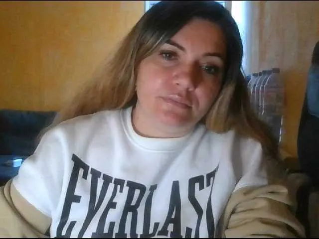 Live sex webcam photo for YourDesire36 #276850328