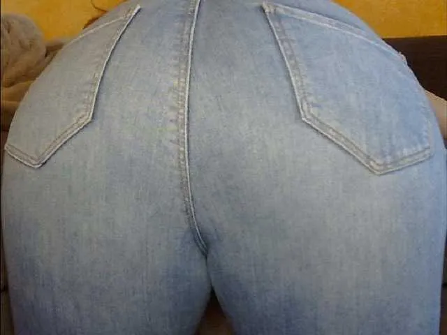 Live sex webcam photo for YourDesire36 #276961511