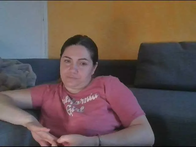 Live sex webcam photo for YourDesire36 #276968429