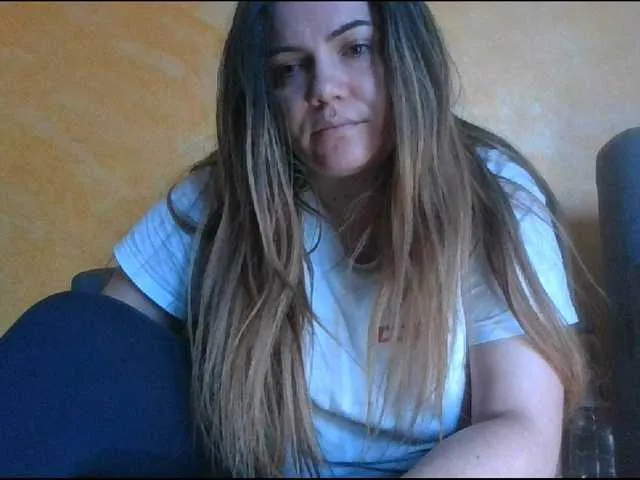 Live sex webcam photo for YourDesire36 #277157994