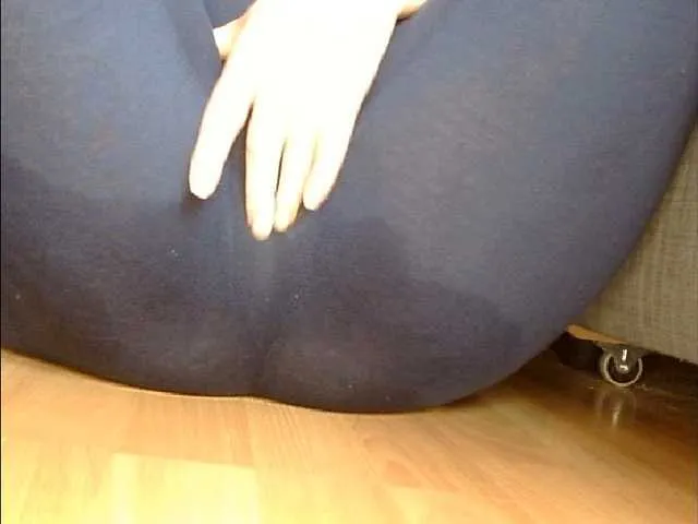 Live sex webcam photo for YourDesire36 #277179543