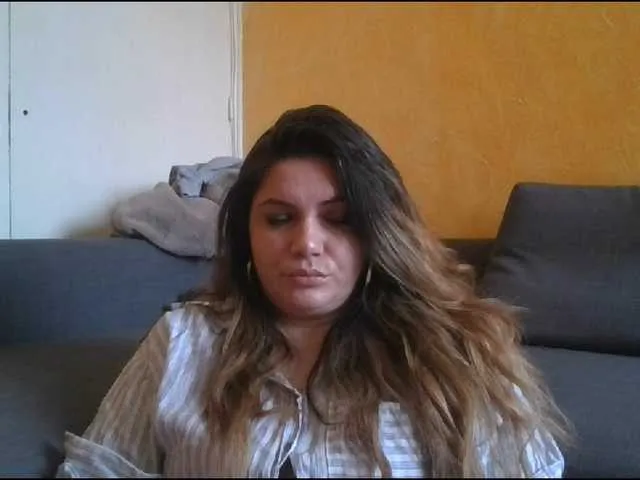 Live sex webcam photo for YourDesire36 #277830593