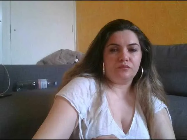 Live sex webcam photo for YourDesire36 #278159672