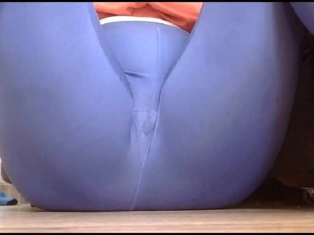 Live sex webcam photo for YourDesire36 #291137967