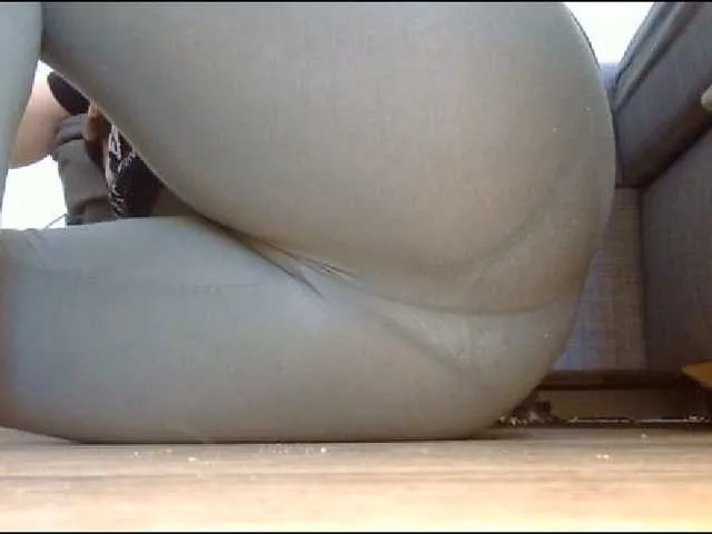 Live sex webcam photo for YourDesire36 #291818287