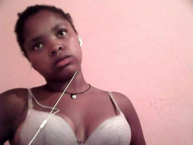 Live sex webcam photo for YourEbonyToy #271774686