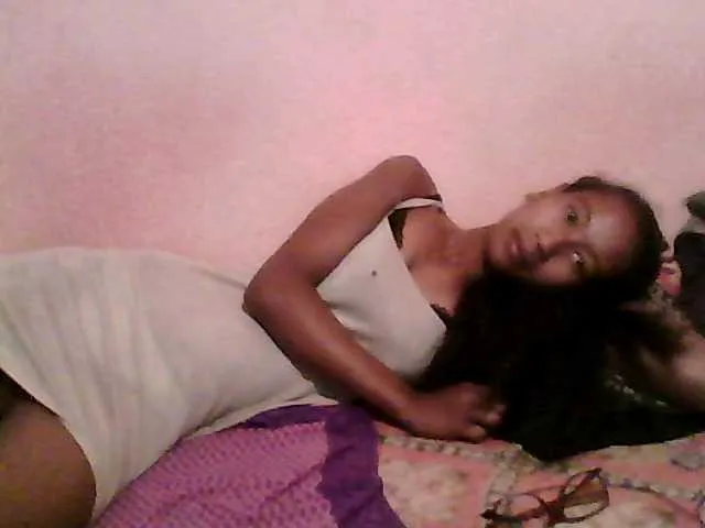 Live sex webcam photo for YourEbonyToy #272499666