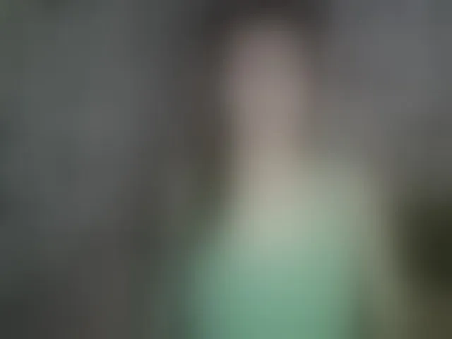 Live sex webcam photo for YourEmilie #292388633