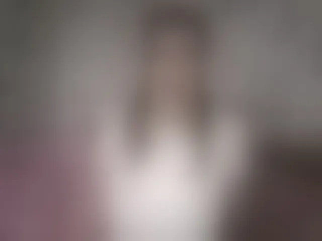 Live sex webcam photo for YourEmilie #292533051