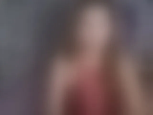 Live sex webcam photo for YourEmilie #294086635
