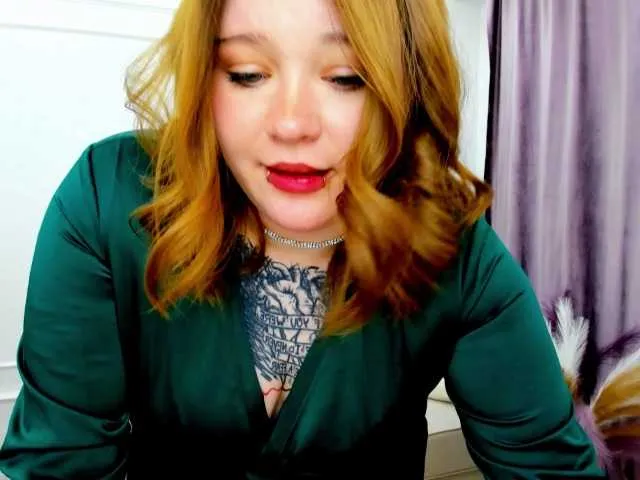 Live sex webcam photo for YourGifta #290371072
