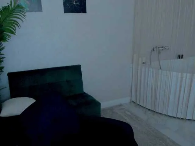 Live sex webcam photo for YourGifta #291362371