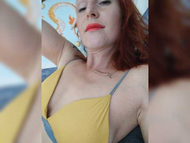 Live sex webcam photo for YourGinger #274529786