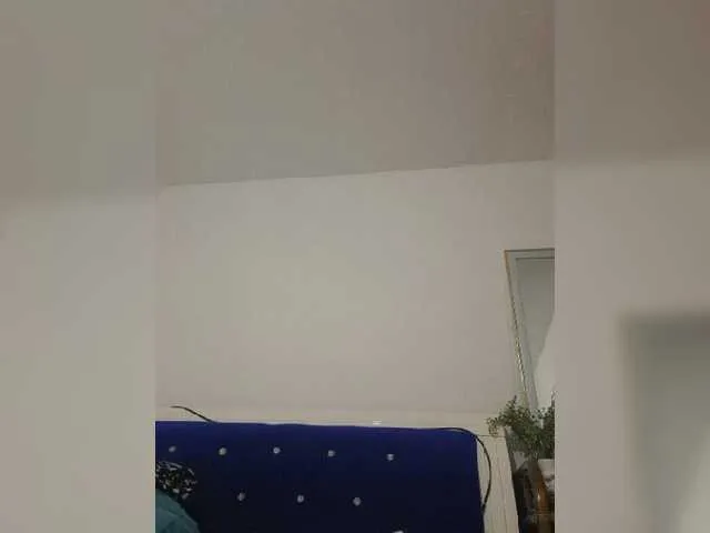 Live sex webcam photo for YourGirl9 #272304272