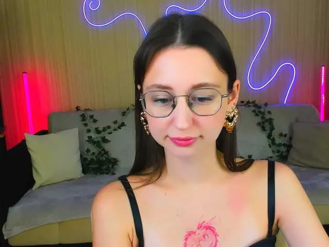 Live sex webcam photo for YourLovellyStory #292296488