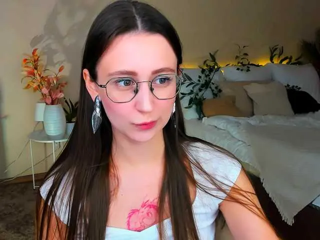 Live sex webcam photo for YourLovellyStory #292302435