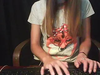 Live sex webcam photo for YourMariya #177082831