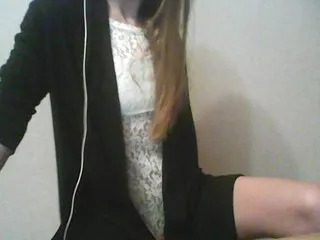 Live sex webcam photo for YourMariya #196636035