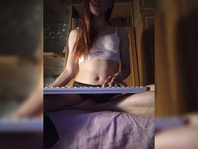 Live sex webcam photo for YourMariya #273779996