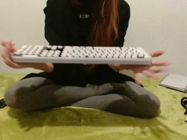 Live sex webcam photo for YourMariya #277024564