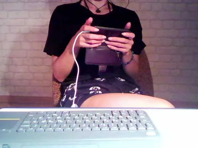 Live sex webcam photo for YourMariya #290390589