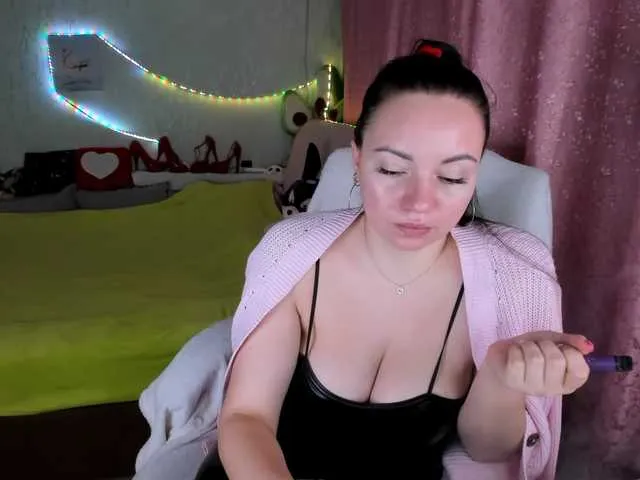Live sex webcam photo for YourMistressD #276820152