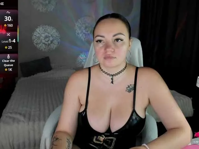 Live sex webcam photo for YourMistressD #291546025