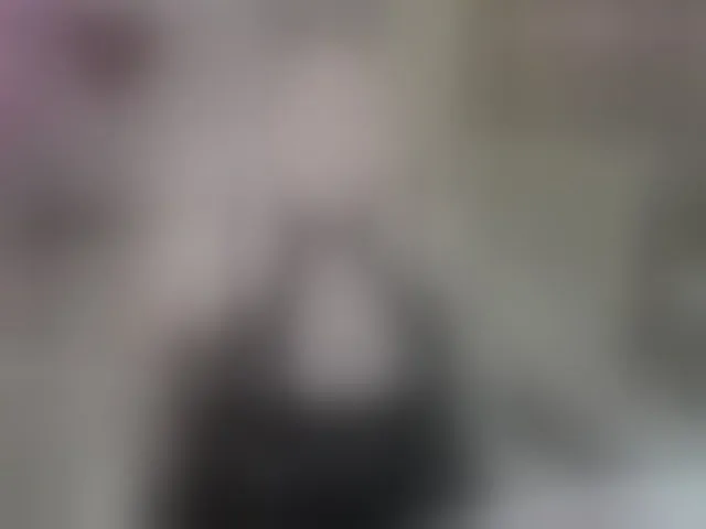 Live sex webcam photo for YourMistressD #293066227