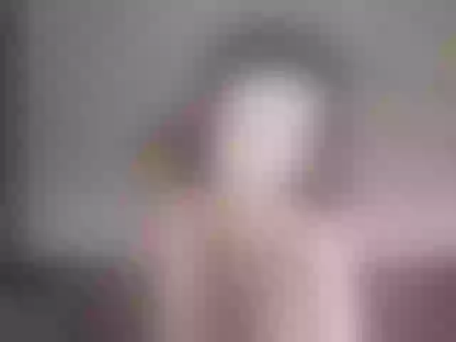 Live sex webcam photo for YourNymph #275613628