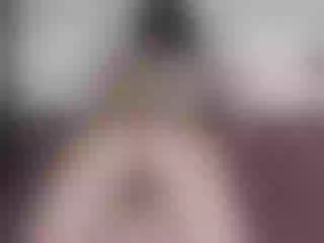 Live sex webcam photo for YourNymph #275941032